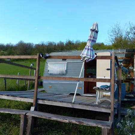 Campingfiz Varzy Exterior foto